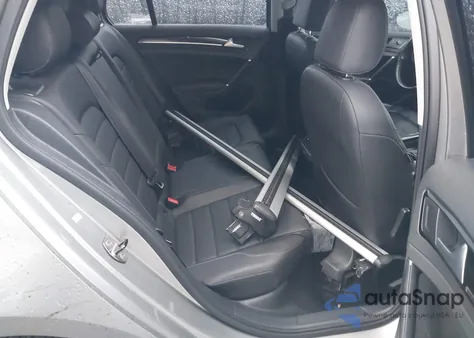 2015 Volkswagen Golf Tsi Sel 4-Door z USA, uszkodzony, nr VIN 3VW217AU9FM095418